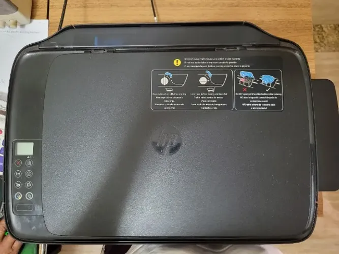 Impressora multifuncional HP Deskjet GT 5822 - Com defeito - Para técnicos em reparos