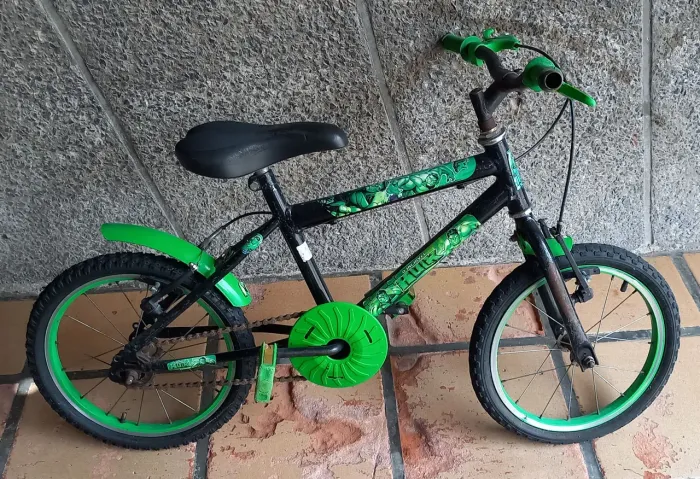 Bicicleta Infantil Hulk