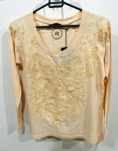 Camiseta Amapola Bordada tamanho G