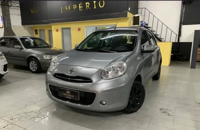 March S 1.0 Flex Fuel 5P 2014 *COMPLETO* Oportunidade Única!!!