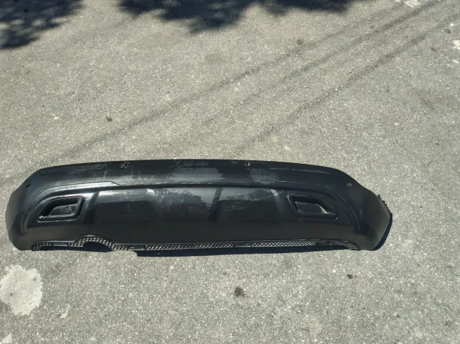 Moldura inferior para-choque traseiro Fiat pulse 2022 a 2024 original 