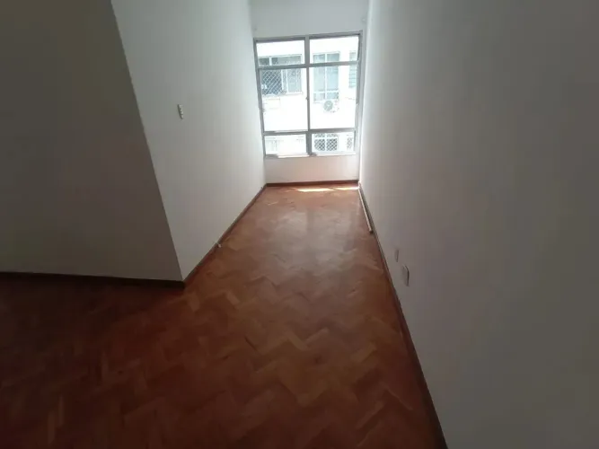 Imóvel para alugar com 2 quartos em Botafogo - Rio de Janeiro - RJ