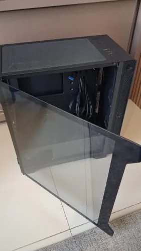 Gabinete ThermalTake Versa S100