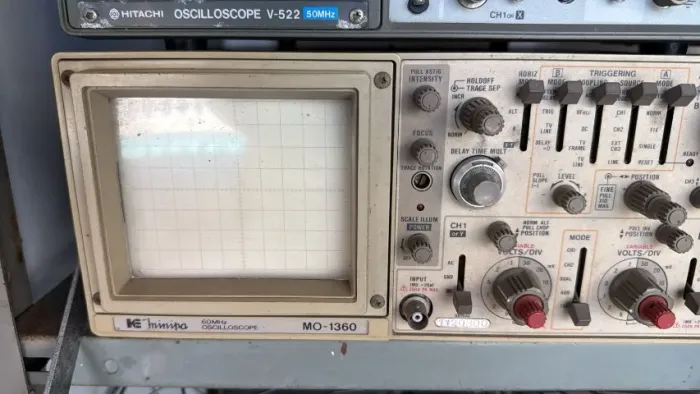 VENDO OITO OSCILOSCOPIOS ANALOGICO USADOS