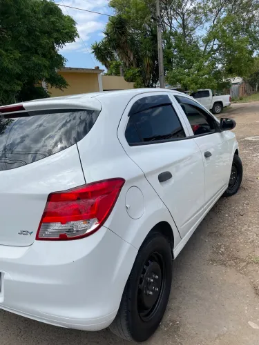 Chevrolet Onix JOY Hatch 1.0 8V Flex Mec. 4P 2018