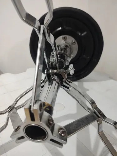 Banco para bateria Pearl, ótimo estado
