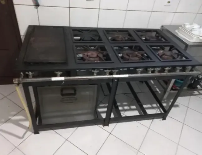 Fogão Hamburgueria, restaurante, Self-Service, Almoço, Fogão Industrial com Chapa