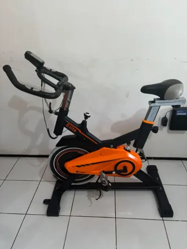 Bike spinning gallant elite roda de inércia 13 kg até 110 kg mecânica