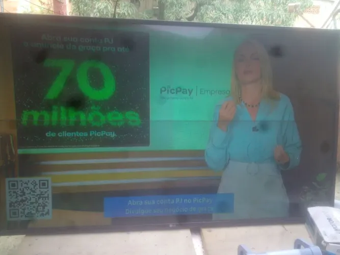 Tv lg 50 polegadas com tela mais ou menos