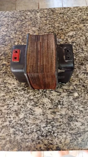 Transformador em bom estado, valor acessível 