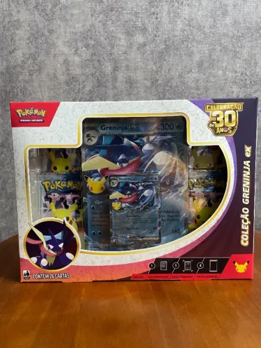 (PT-BR) Pokémon 30 Anos Caixa Greninja ex Box 30th Celebration