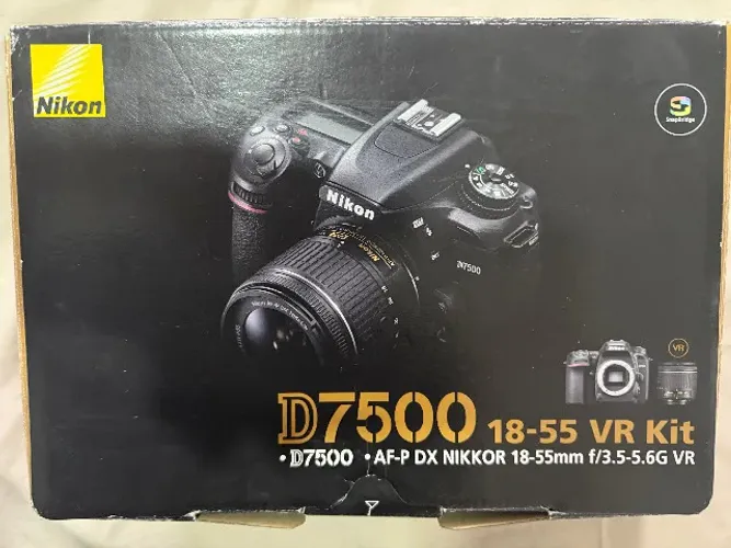 Câmera Fotográfica Nikon D7500 18-55 VR Kit 