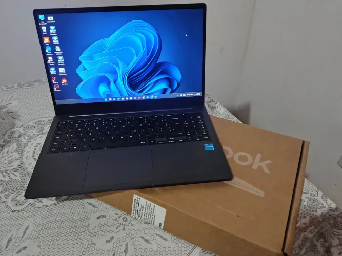 Notebook Samsung Galaxy book 2 1TB Ram 32