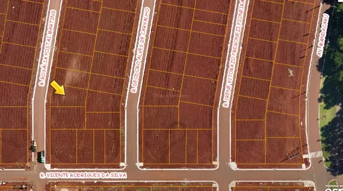 Lote à venda, localização privilegiada com 318 m2 e TESTADA de 14 metros.