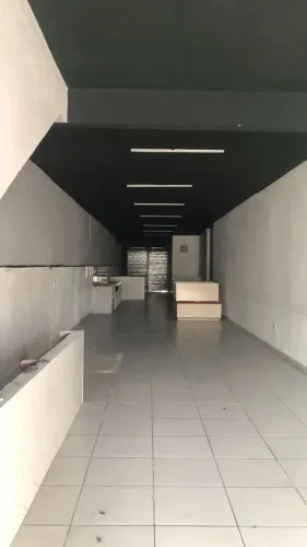 Excelente Loja Comercial Térrea para Locação!