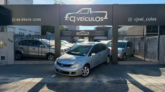 Nissan Tiida SL 1.8/1.8 Flex 16V Mec. 2010