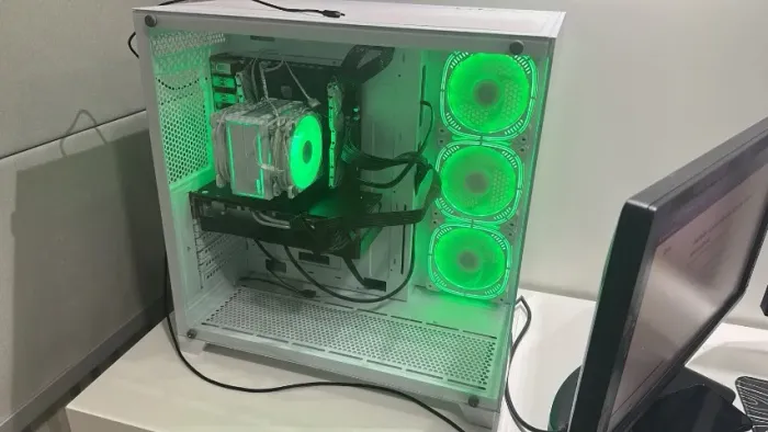 gabinete gamer ghost shark mais 3 fans argb com controladora e controle