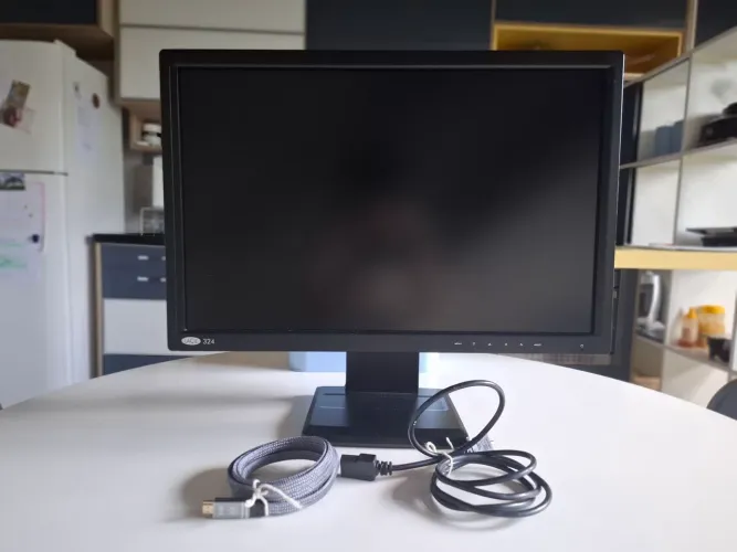 Monitor Profissional LaCie 324 (24")