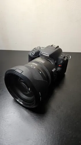 Canon SL2