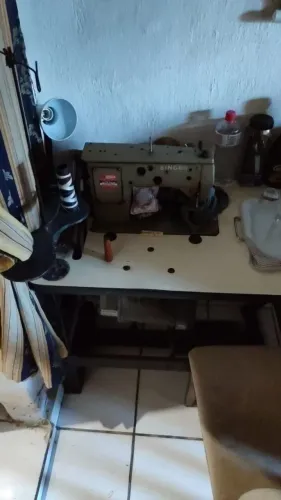 Máquina de costura pra vender rapido