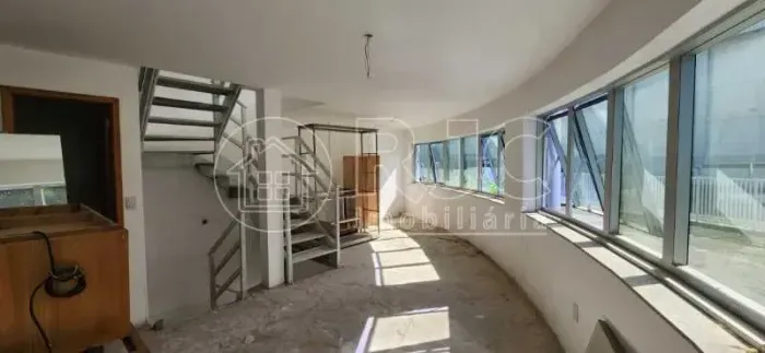 Imóvel para venda tem 102 metros quadrados em Barra da Tijuca - Rio de Janeiro - RJ