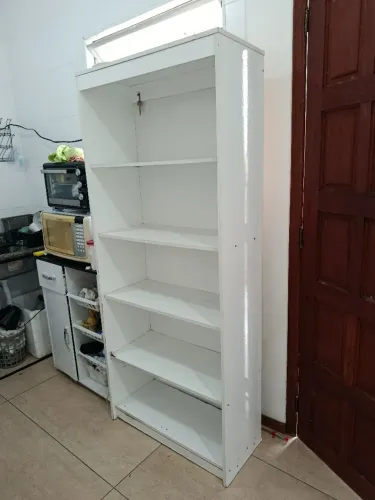 Vendo prateleira com 5 divisões por 150 reais