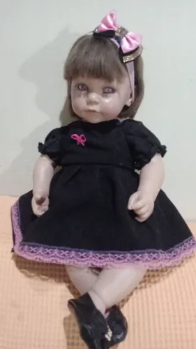 Boneca adora 