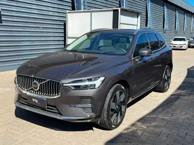 Volvo XC-60 T-8 Ultimate 2.0 AWD (híbrido) 2024