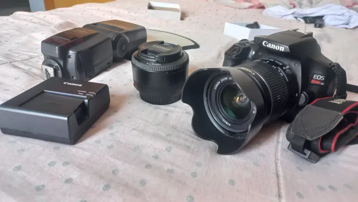 Câmera Canon T6 kit