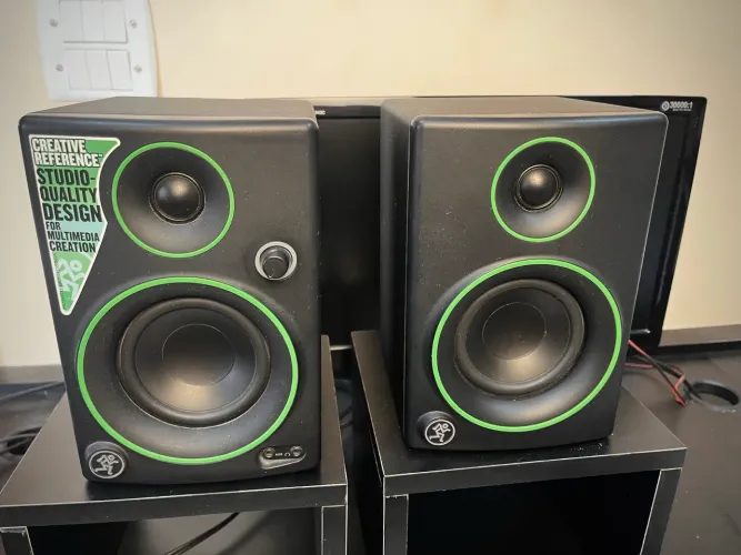 Monitor de som Mackie CR3