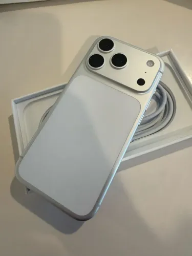 iPhone 17 Pro Max 256gb zero!