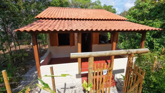 Casa integrada a natureza em Boipeba