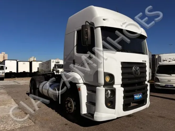 VW 19-320 ANO 2010 4x2