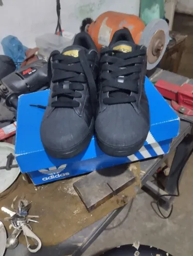 TÊNIS ADIDAS SUPERSTAR XLG PRETO/DOURADO ORIGINAL
