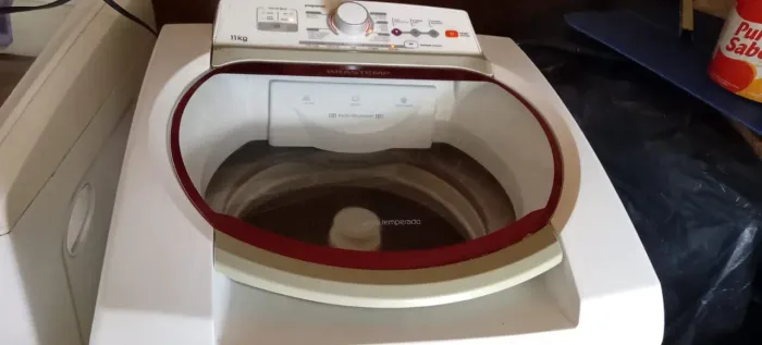 Máquina de lavar roupa 11 kg Brastemp