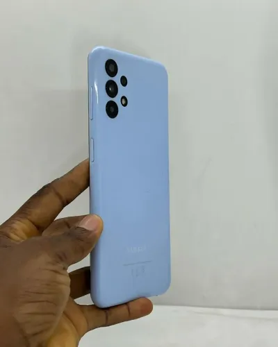 Celular Samsung A13 pra vender de 700,00 reias