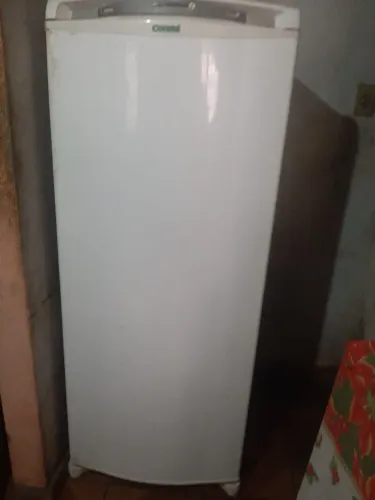 Geladeira no precinho 