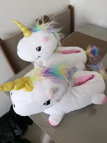 Pantufa de Unicórnio 3D super quentinha!