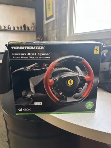 Volante Thrustmaster Ferrari 458 Spider Racing - Xbox One