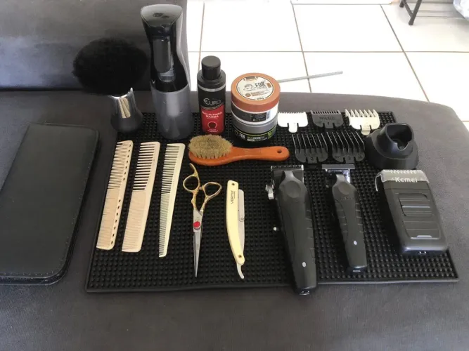 Máquinas de cortar cabelo Kemei