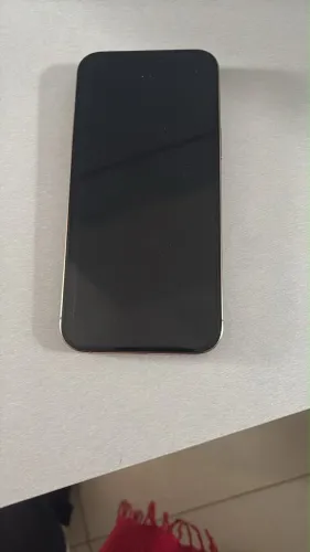Vendo iPhone 16 Pro Max 256GB na cor Titânio do Deserto.