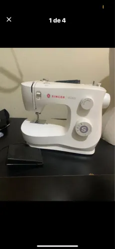 Máquina de costura Singer M2405