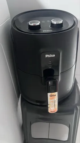 Air fryer Philco usada