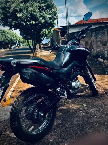 Vende-se honda bross 160