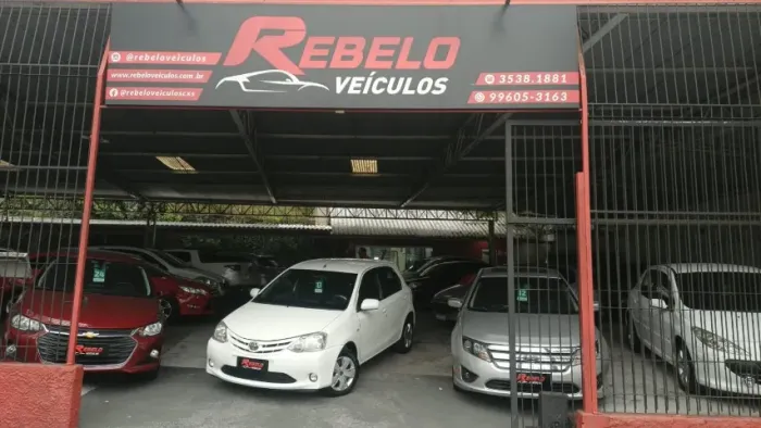 Toyota Etios XS 1.3 Flex 16V 5P Mec. 2013
