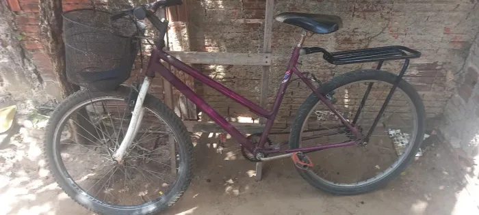 Venda de bicicleta caloi feminina.