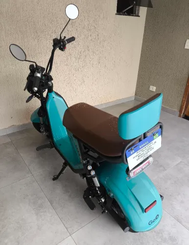 Scooter elétrica - Autopropelido 1000W com bateria, modelo X11 Pro + 2 capacetes.