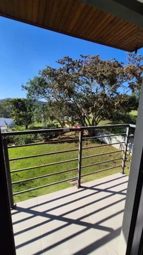 Casa no Condomínio Residencial Santa Bárbara - Jambeiro - 3 Dormitórios - 334 m²