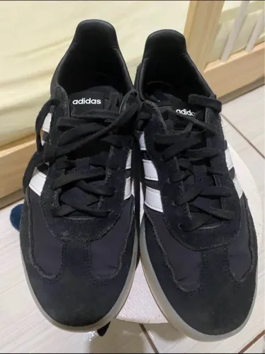 Tenis Adidas
