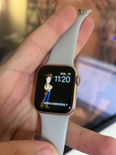 Apple Watch Série 5 40mm Gold Rose